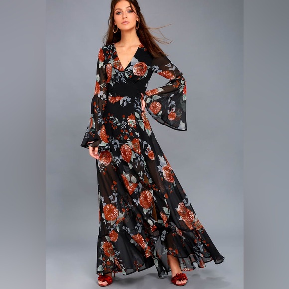 Lulus Dresses & Skirts - Lulu’s Black Floral Print Maxi Dress Size XS. Side Slit. Back Crisscross.